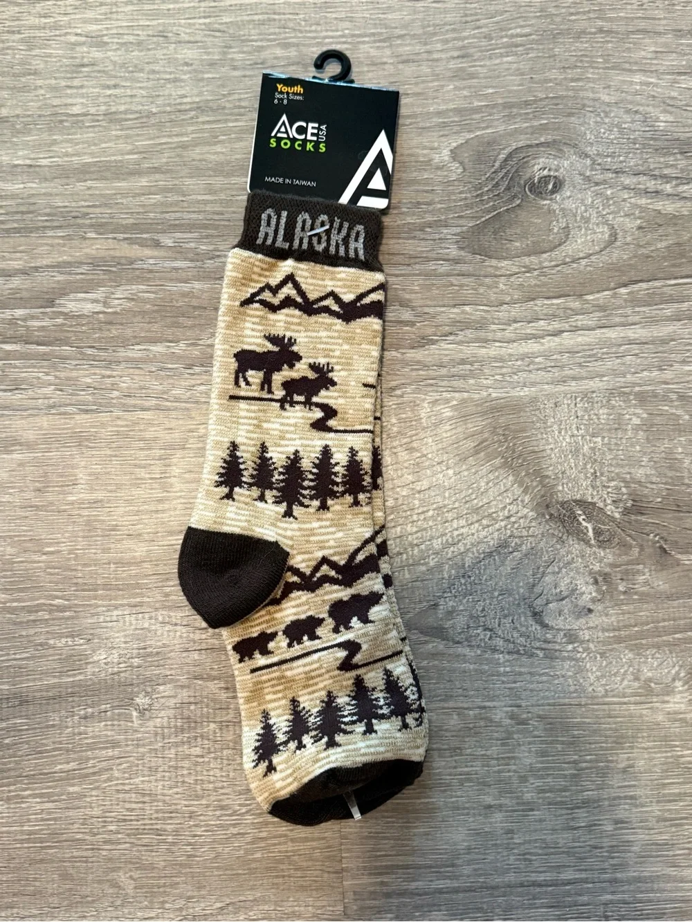 Alaska Exclusive Socks Moose Mountains Bear Animal Design